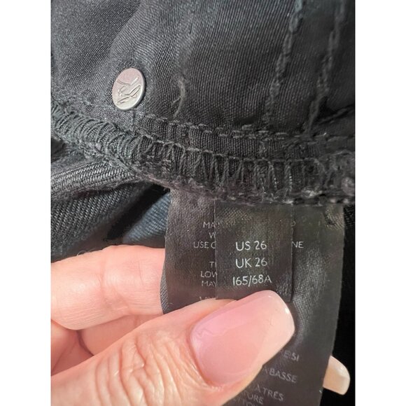 Free People Mid Rise Baggy Distressed Black Fray Straight Leg Jeans Size 26 - Picture 9 of 14